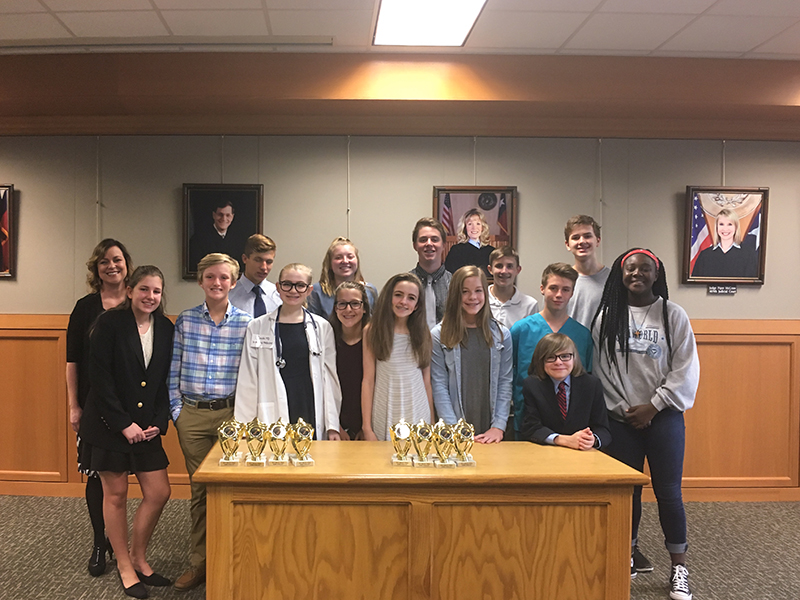 Group Photo of the 2017 CCBA Mock Trial Team from Dowell Middle School